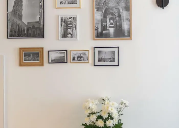 Apartment Var Διαμέρισμα *