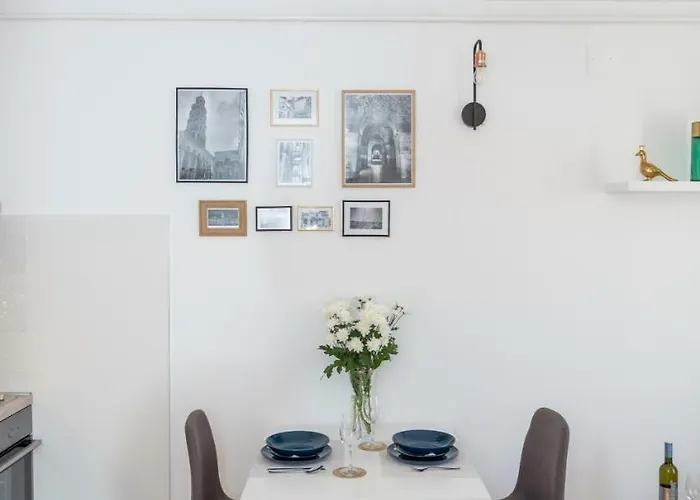 Apartment Var Apartment